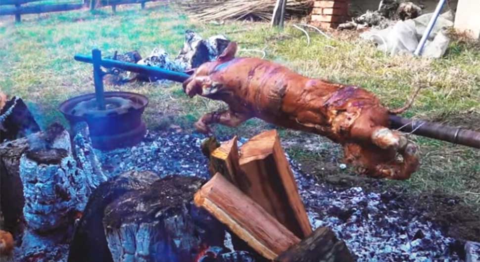 Ко не може купити, килограм дјеци џабе: Колико сада кошта печење
