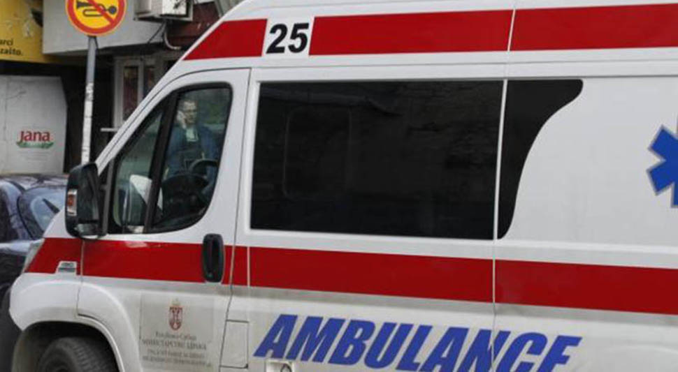 Младићу (21) машина за балирање сијена одсјекла руку