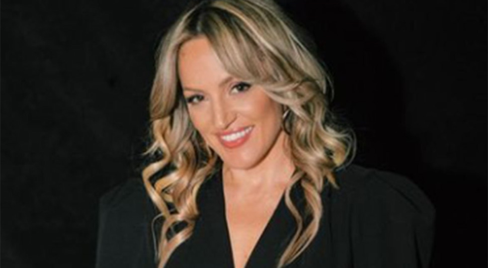 Драма у програму уживо: Нашој пјевачици се сручила сценографија док је пјевала