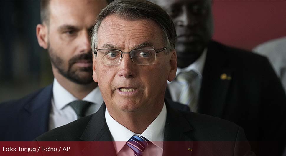 Болсонаро поново оперисан