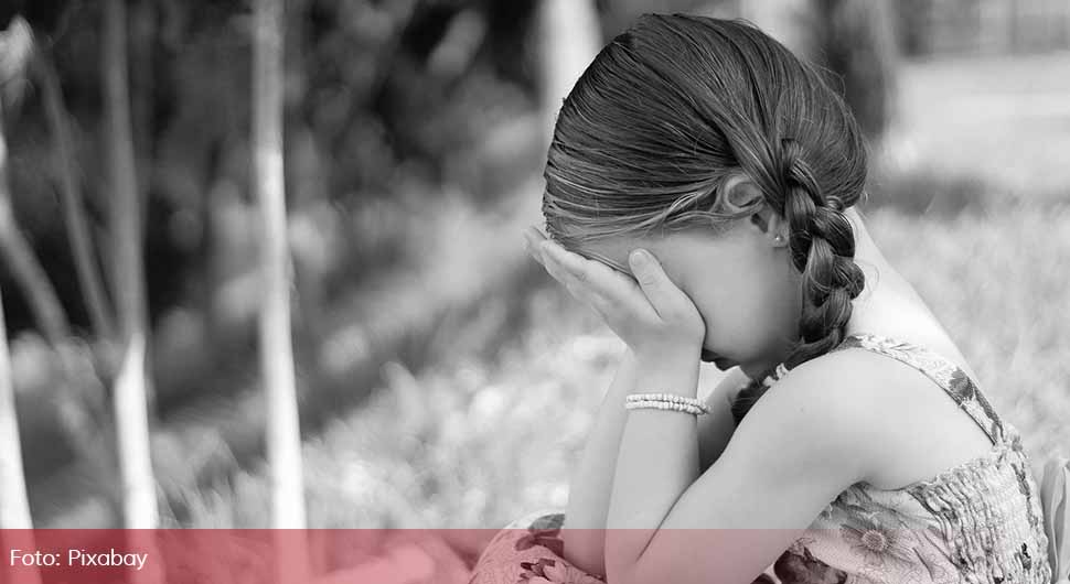 Младић годинама узнемиравао двије д‌јевојке из разреда