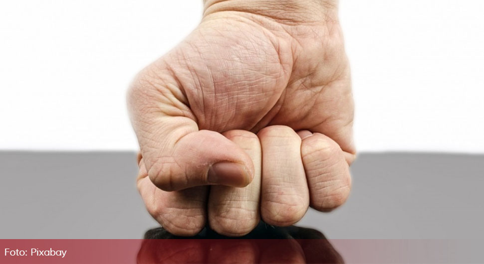 Пијан претукао рођеног брата