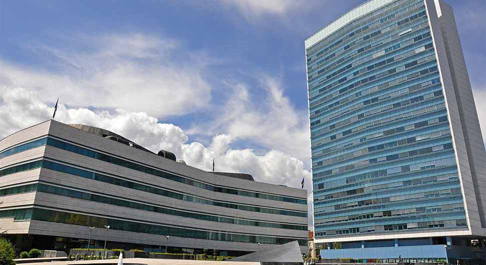 Политичарима у БиХ више нема кафе за 0,8 нити кромпира за 1 КМ