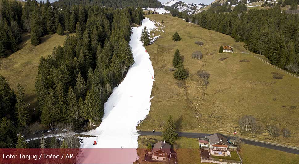 Topla zima u Evropi: Skijaške staze u Alpima bez snijega