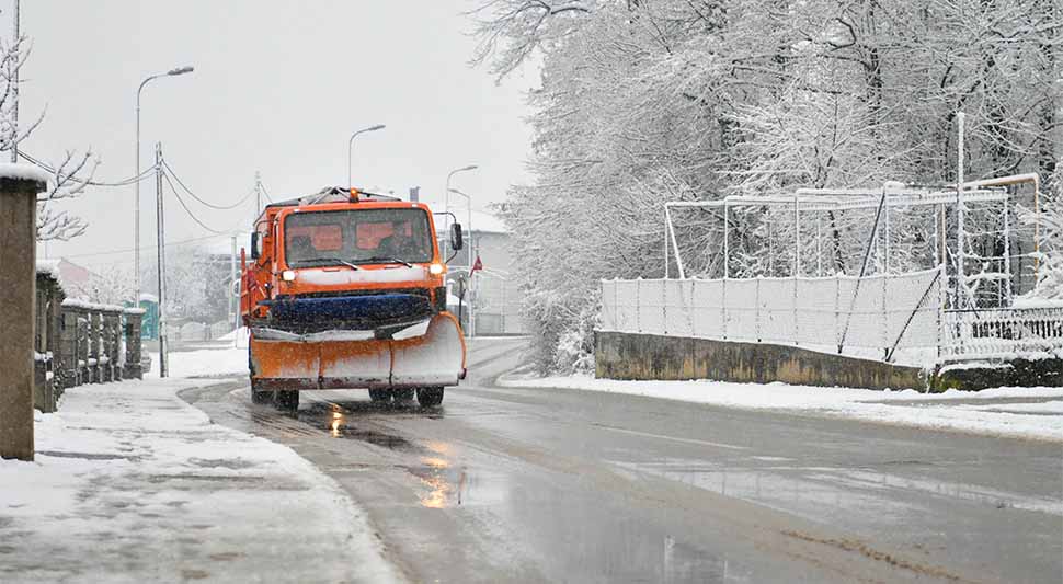 Svi putevi u Banjaluci prohodni, saobraćaj se odvija nesmetano