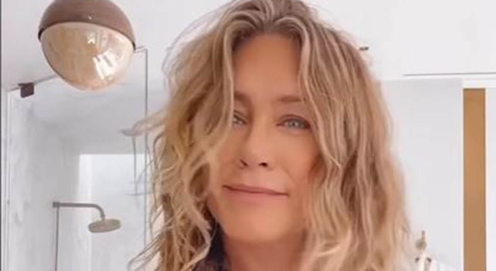 Volumen za tren: Ovaj trik za kosu koristi Dženifer Aniston