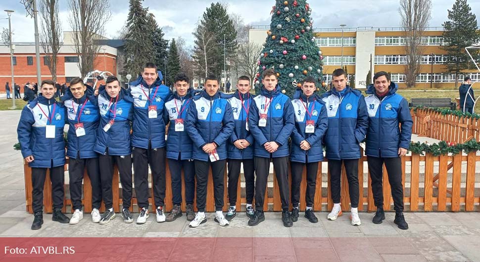 Mladi fudbaleri iz Vojkovića na svečanom defileu u Istočnom Sarajevu