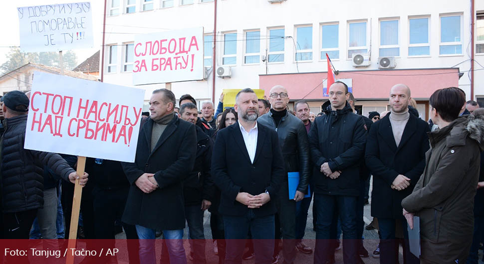 Protest u Štrpcu poslije napada na srpsku djecu na KiM