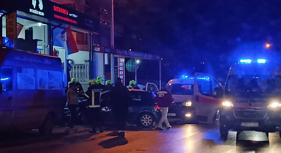 Teška saobraćajka u Banjaluci, dvije ekipe Hitne pomoći na terenu