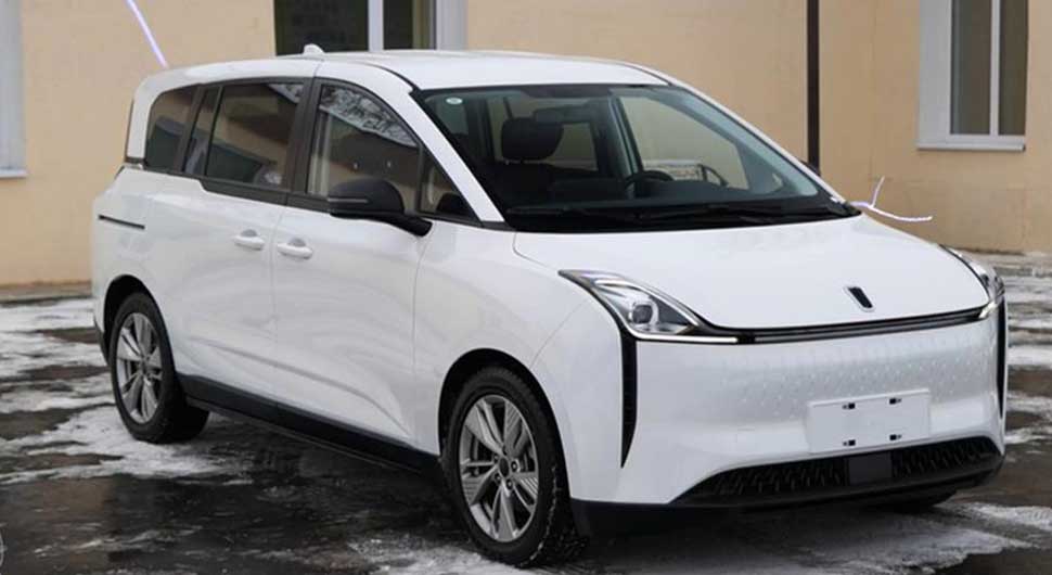 Rusi "izbacuju" novu marku automobila