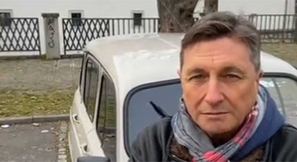 Pahor prodaje svoj Reno 4