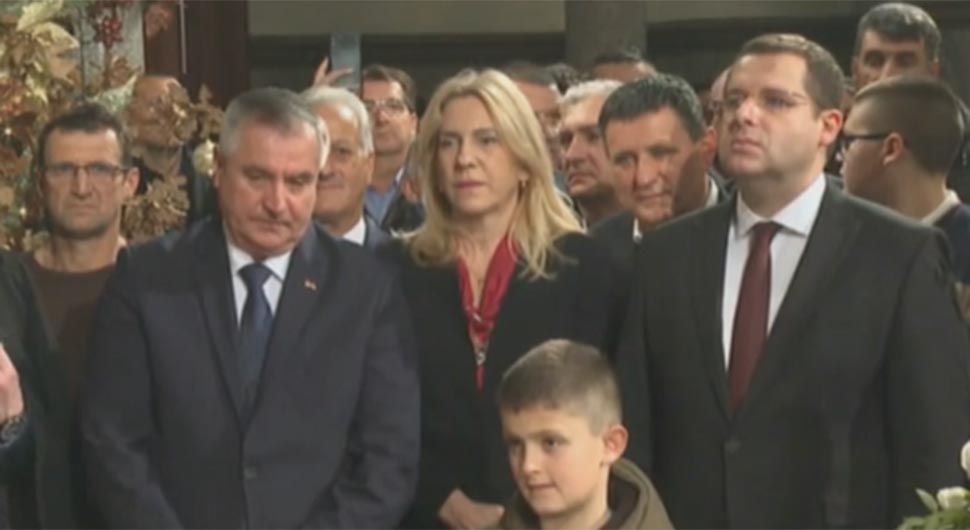 Sveta arhijerejska liturgija u Hramu Hrista Spasitelja - prisustvuju Cvijanović i Višković (FOTO)