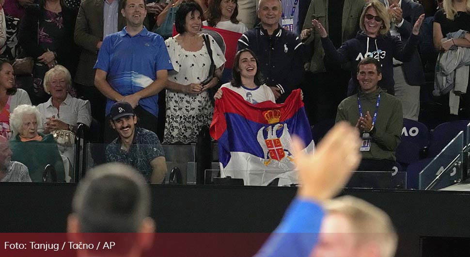 Rod Lejver arena pjevala Dijani - Đoković majci čestitao rođendan