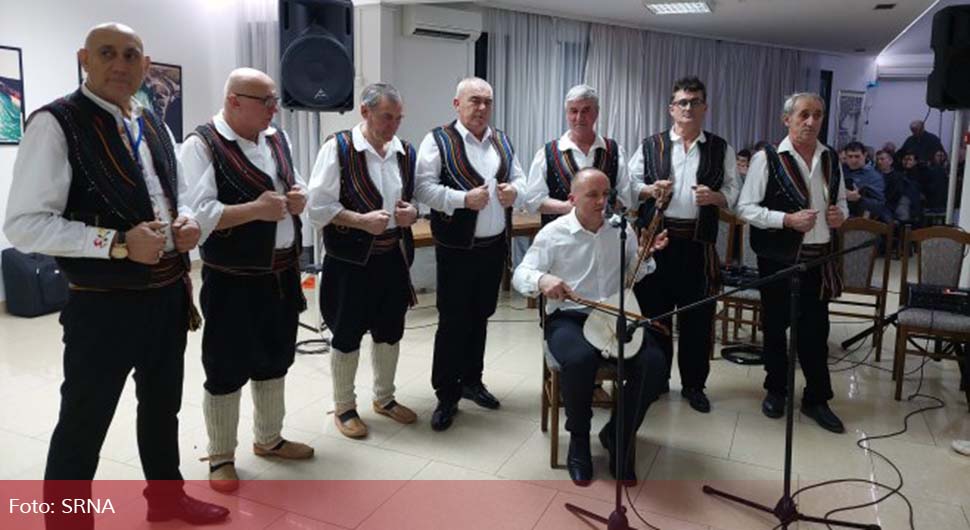 Srpsko sijelo okupilo ljubitelje izvorne pjesme i gusala