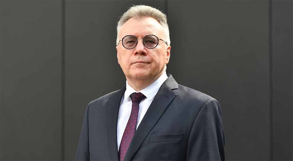 Kalabuhov: Marfi da odbaci prijetnje i ucjene, govore o demokratiji, a uvode sankcije