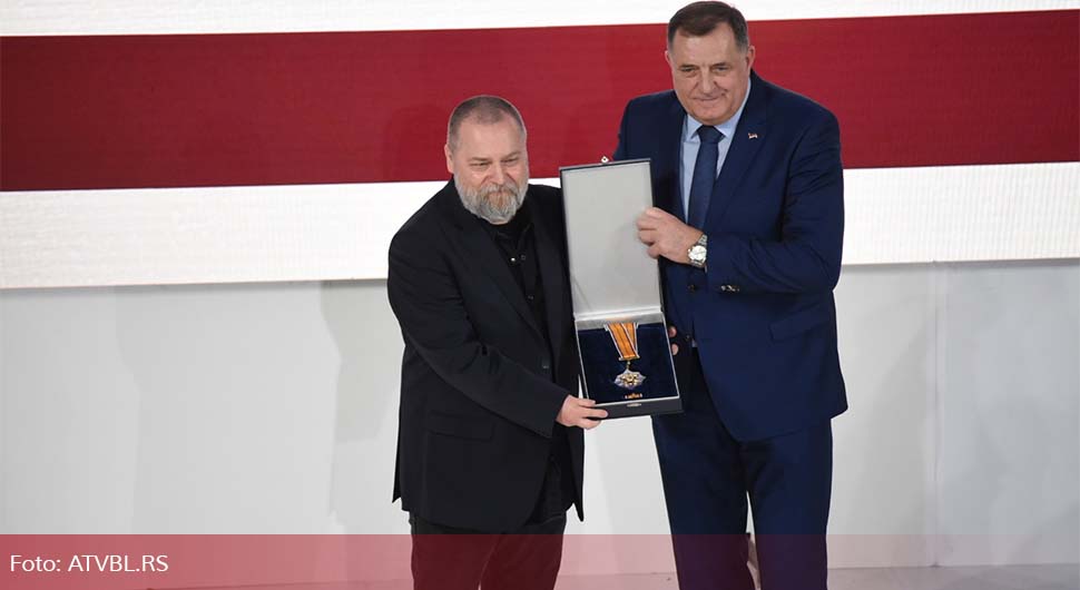 Nikola Kolja Pejaković odlikovan Ordenom časti sa zlatnim zracima
