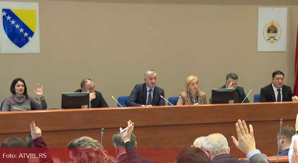 Napeto na sjednici GO PDP-a: Ko može da pomiri Jelenu Trivić i Draška Stanivukovića?