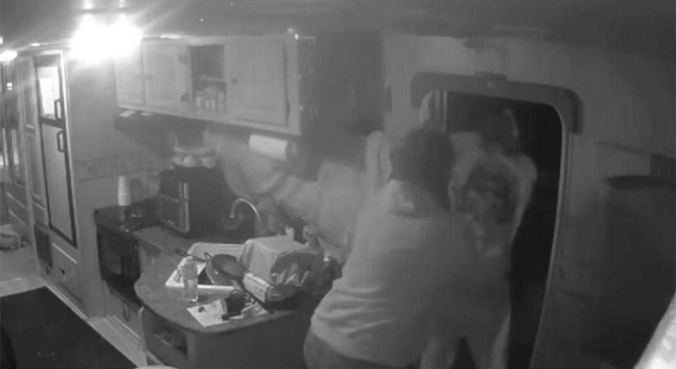 Policija upucala nenaoružanog čovjeka, sve snimljeno