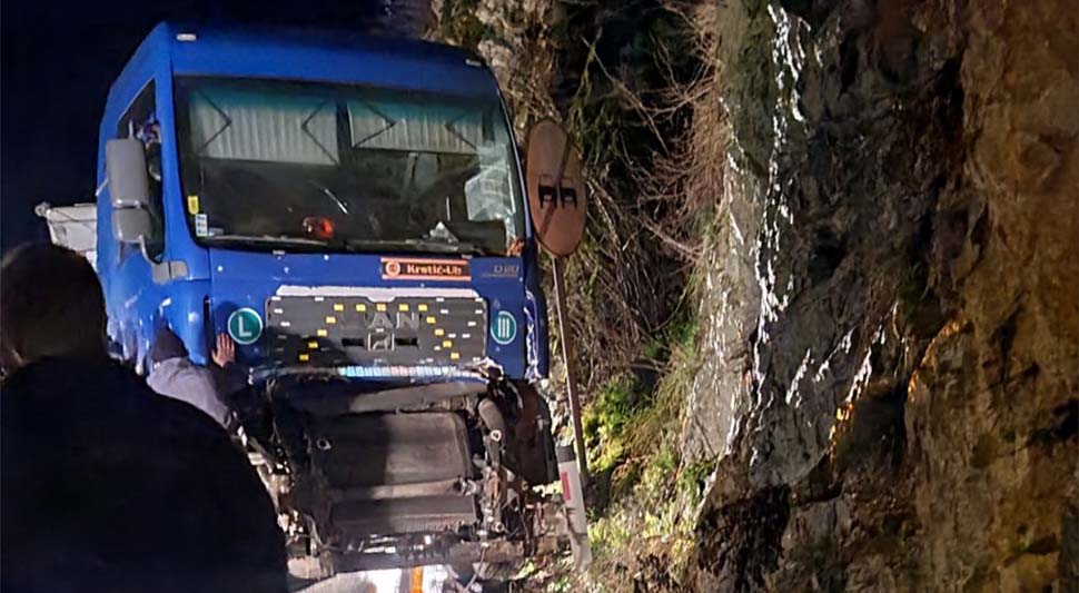 Sudar dva šlepera u kanjonu Tijesno