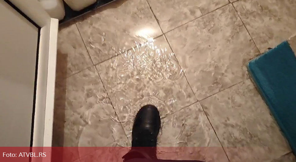 Voda ušla u kuće, mještani u strahu