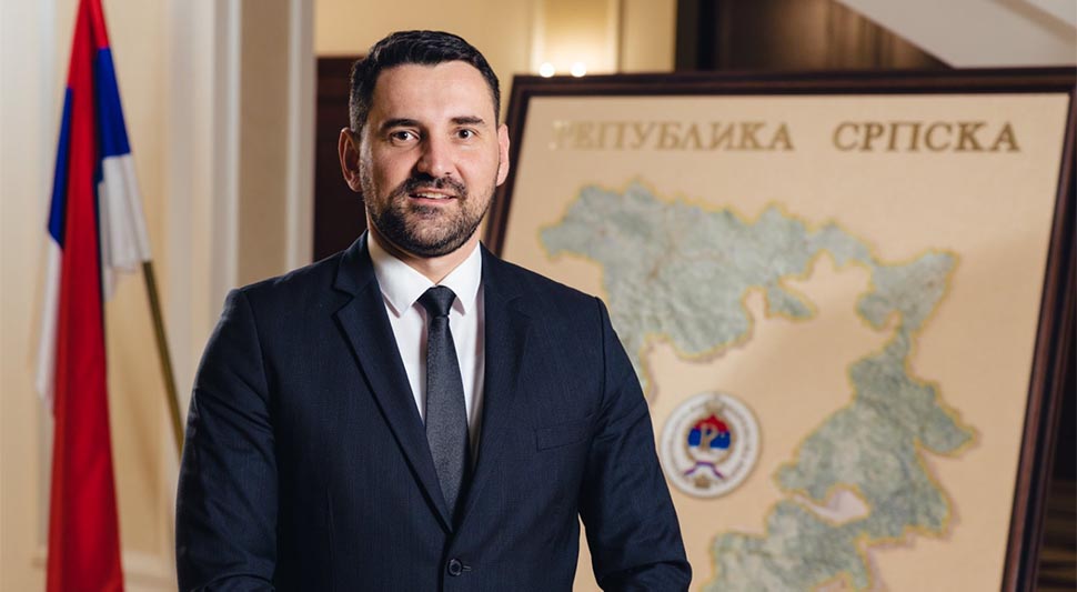 Klokić: Šmit lebdi u vazduhu kada je riječ o međunarodnom pravu