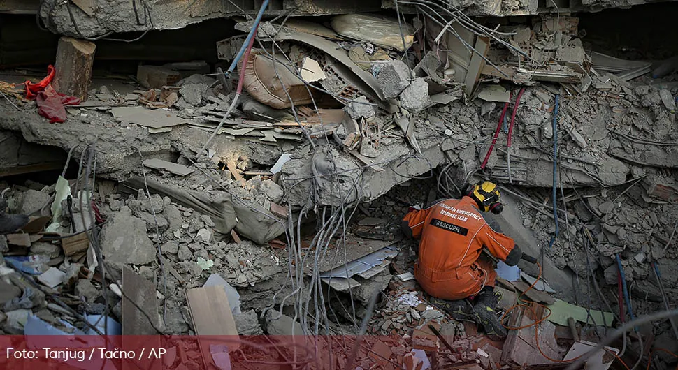 Više od 28.000 stradalih u zemljotresima