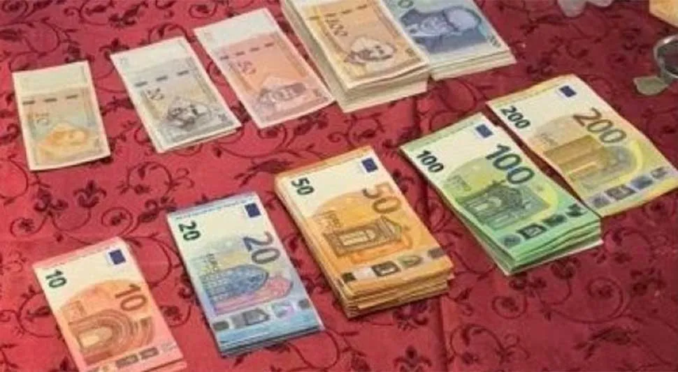 Deset osoba uhapšeno zbog prodaje diploma, pronađeno više od 150.000 KM