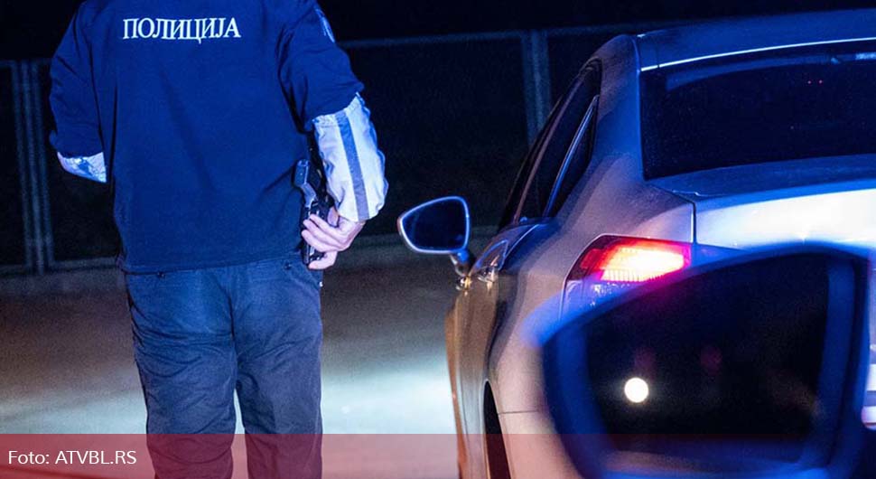 Banjalučanin pokazivao gasni pištolj ispred pekare