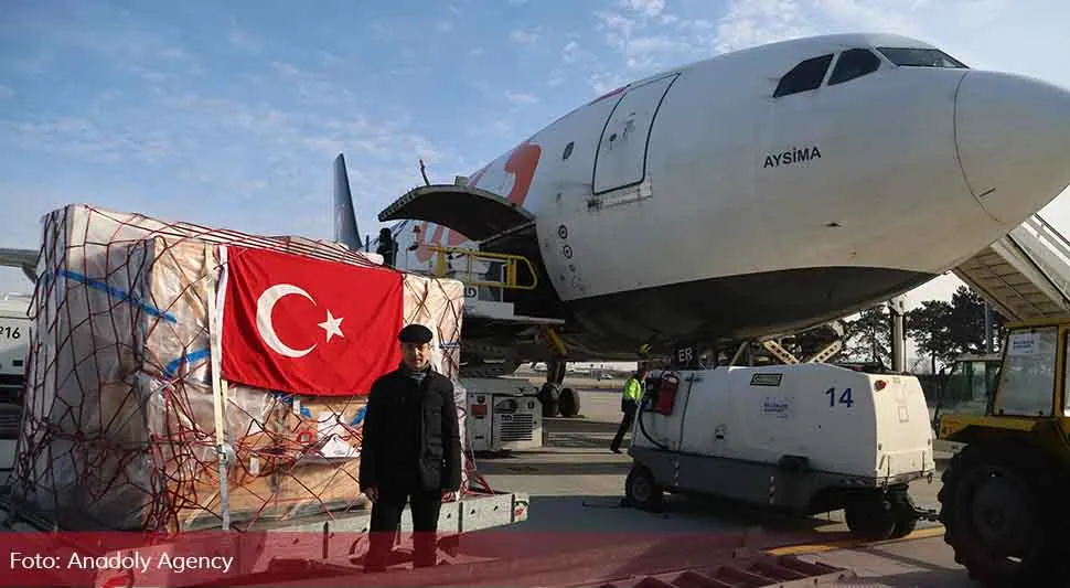 Avion sa pomoći krenuo iz Beograda za Tursku