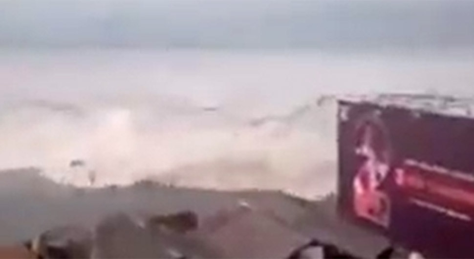 Nakon razornih zemljotresa, Tursku razara cunami - VIDEO