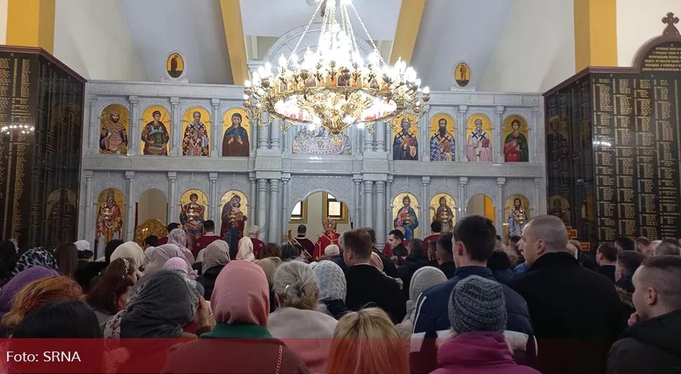 Bogosluženje za ubijene Srbe u Drakuliću i okolini, liturgiju služi vladika Jefrem