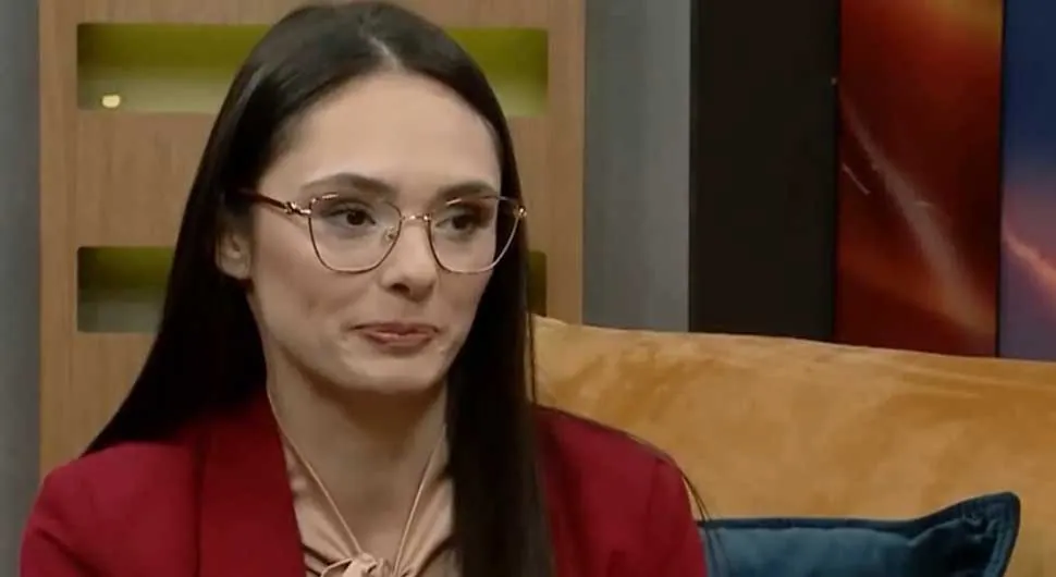 Srpska ponosna na Maju: Najmlađa žena sa diplomom doktora nauka