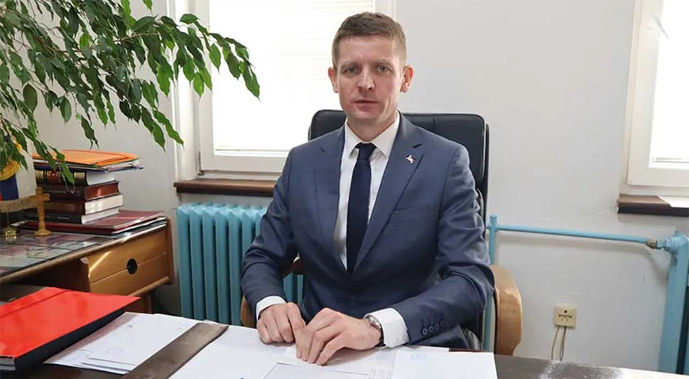 Načelnik Gacka pred ostavkom?