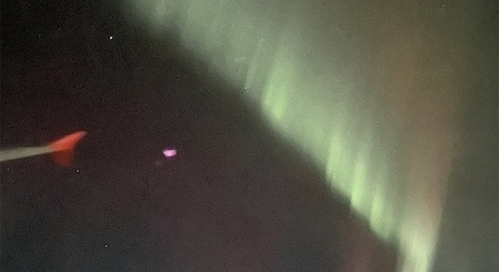 Pilot okrenuo avion da putnici vide polarnu svjetlost