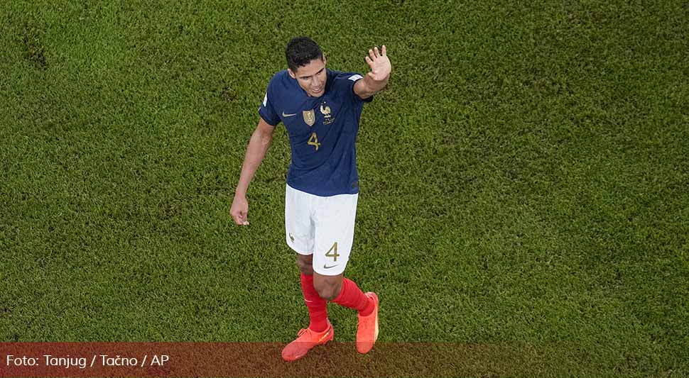 Varan se u 29. godini oprostio od dresa reprezentacije Francuske