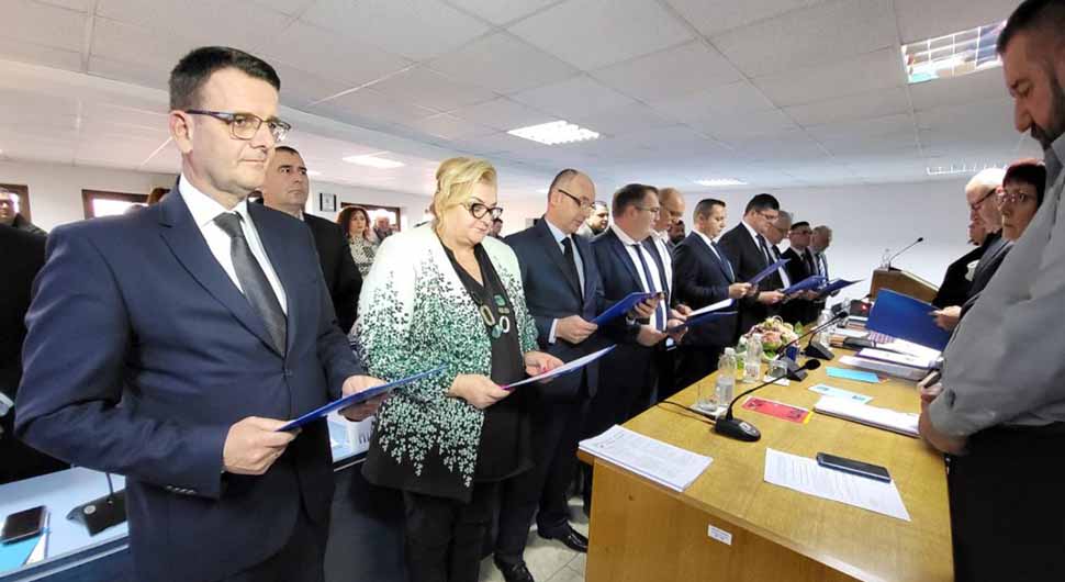 "Vladu Posavskog kantona proglasiti neustavnom, izabrana bez učešća Srba"