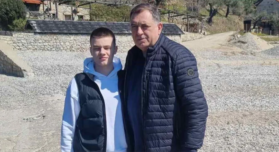 Dodik na Svetoj Gori