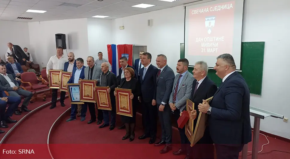Mirović i Milovanović preuzeli Zlatni grb Milića