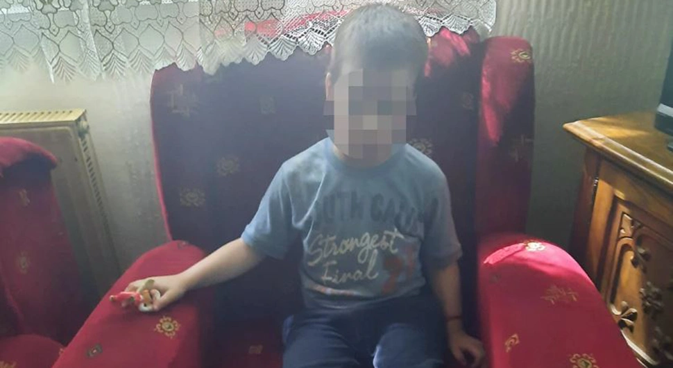 "Majka neće na sahranu da mu dođe" Tužna sudbina malog Nemanje (6) koji je nastradao u septičkoj jami