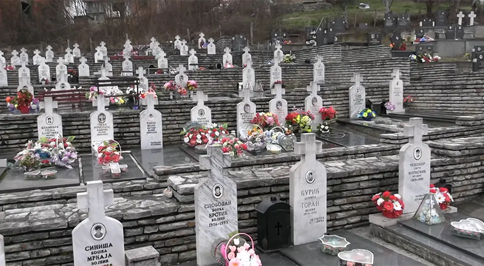 U Bratuncu služen parastos za poginule Srbe iz sarajevskih opština