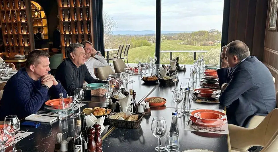 Dodik sa Jankovićem o saradnji slovenačkih i preduzeća iz Srpske