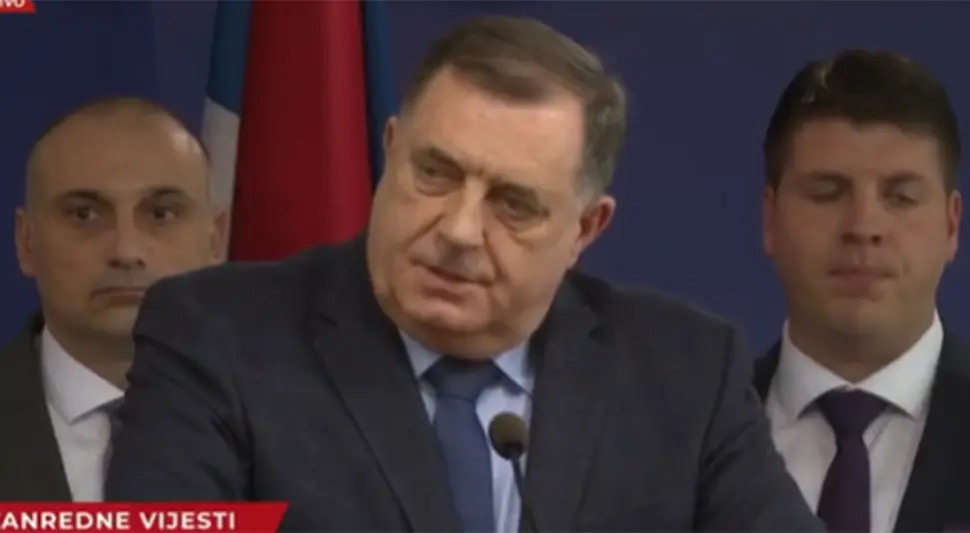 Konferencija za novinare nakon sastanka vladajuće koalicije (UŽIVO)