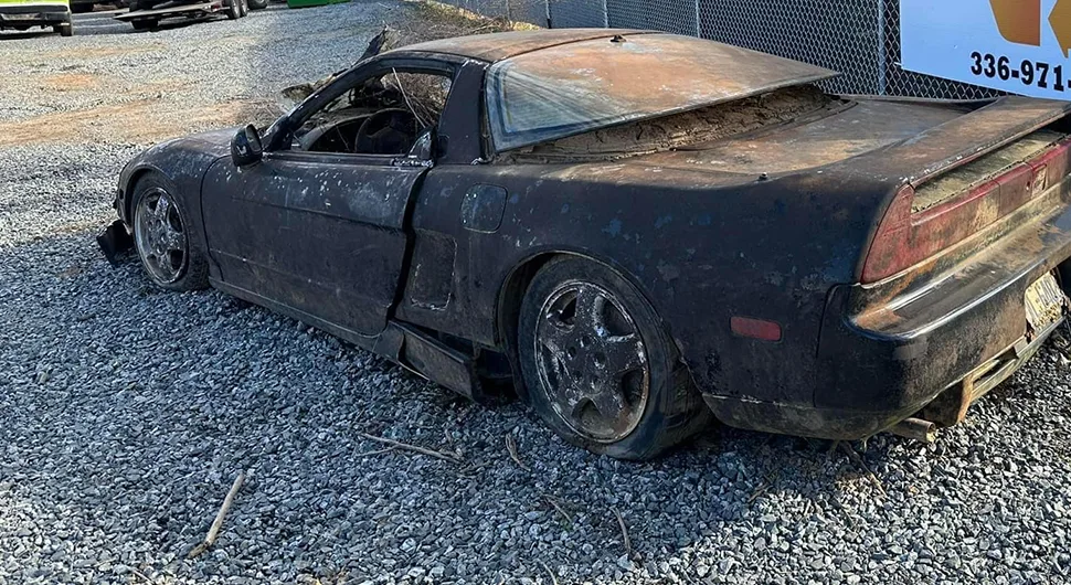 Honda bila 15 godina pod vodom, sada ide na restauraciju