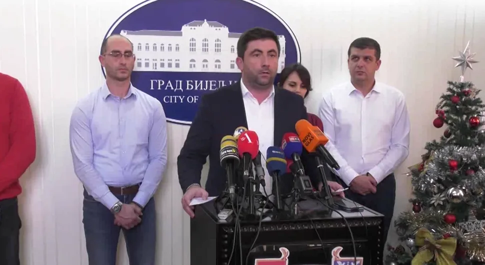 "Ispitati do kraja navode da se socijalnom boračkom karticom kupuju glasovi"