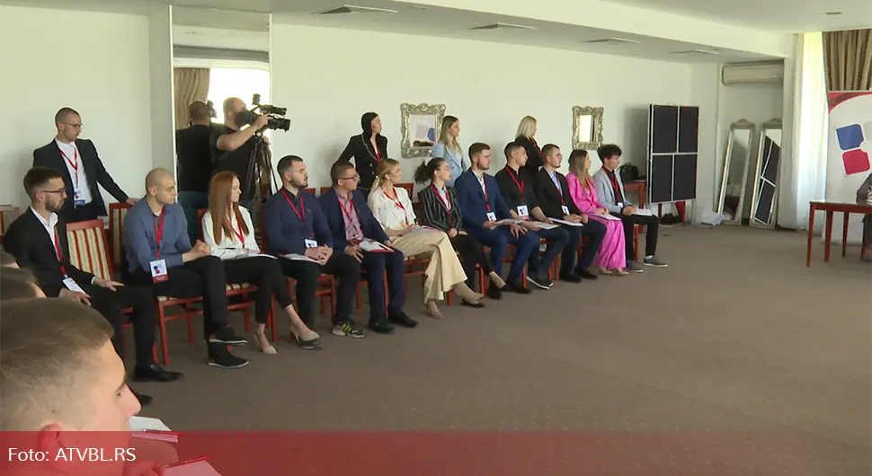 Dodik otvorio 5. Školu mladih lidera: Budućnost Srpske
