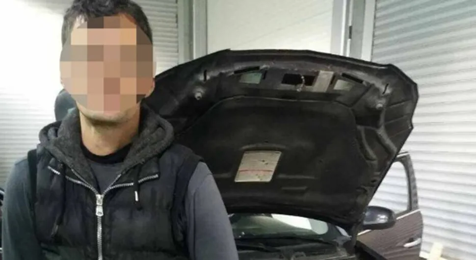 Ovo je muškarac koji se raznio bombom u sudu