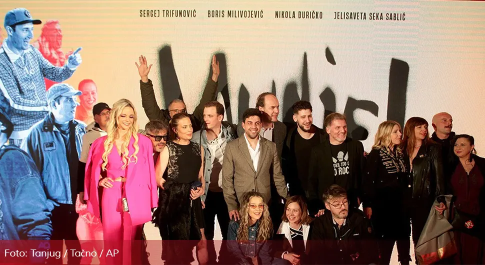Ovacije za film "Munje opet!" na premijeri