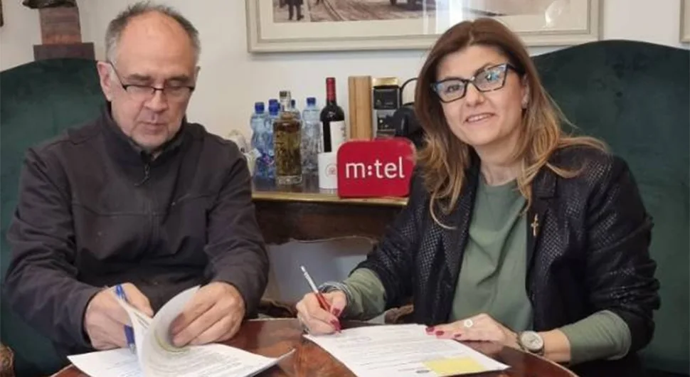 NPRS i Narodno pozorište potpisali Sporazum o koprodukciji "Urnebesne tragedije"