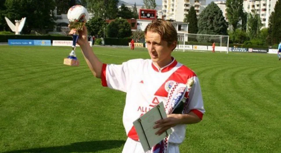 Fudbalski vremeplov: Darko Vojvodić podsjetio na premijerligaške dane Luke Modrića (FOTO)