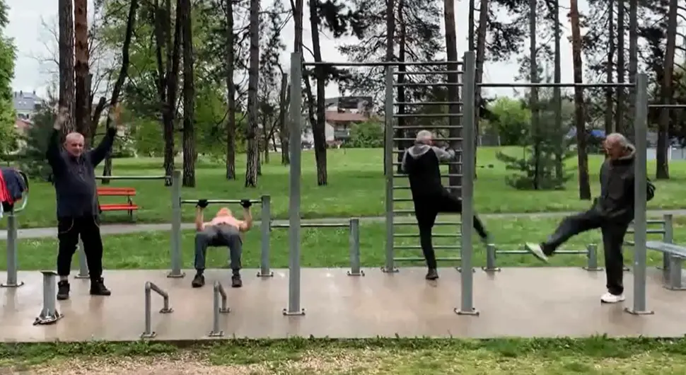 "Fantastična četvorka" iz parka Mladen Stojanović primjer zdravog života (VIDEO)